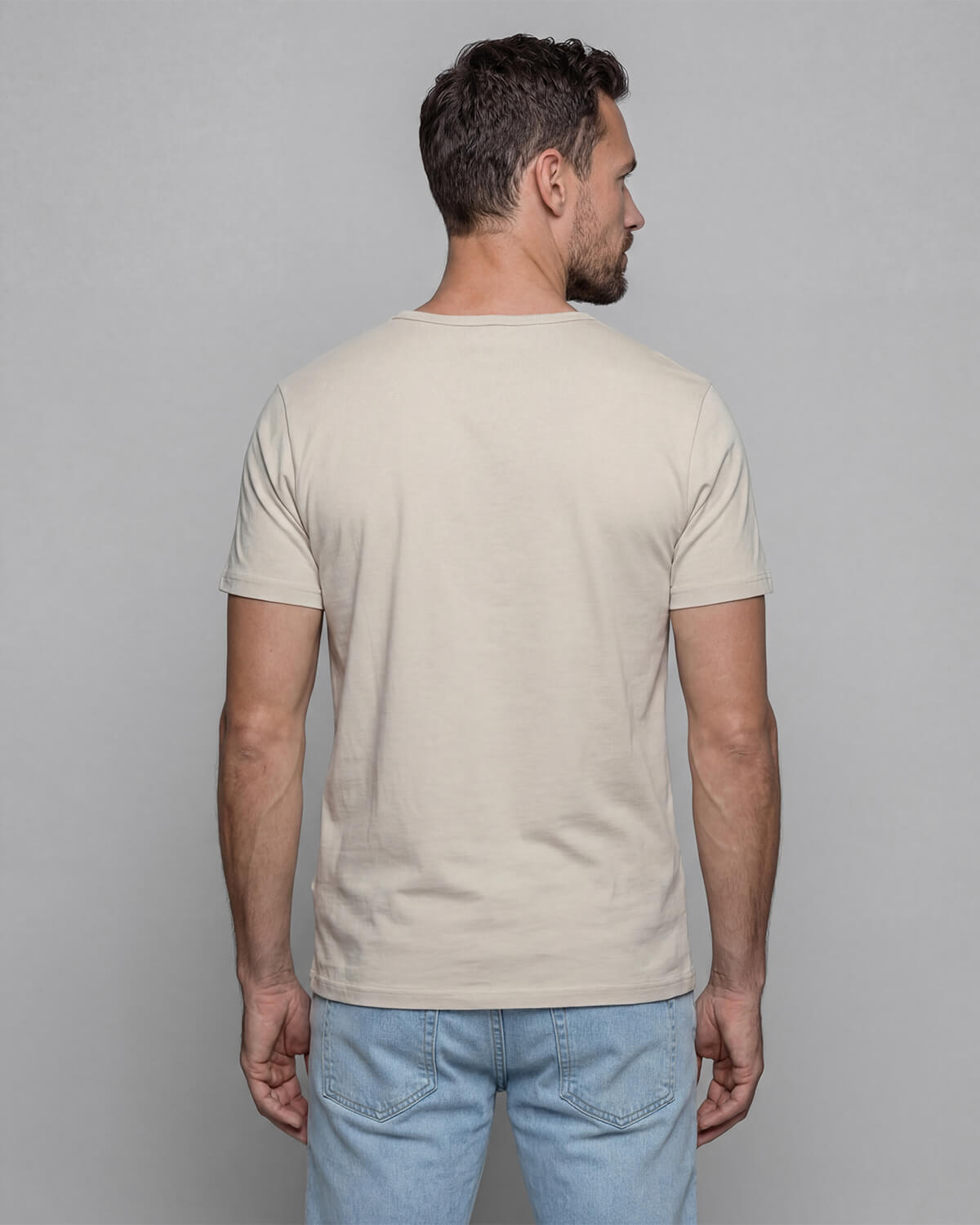 במבוק - בז׳ - קלאסי