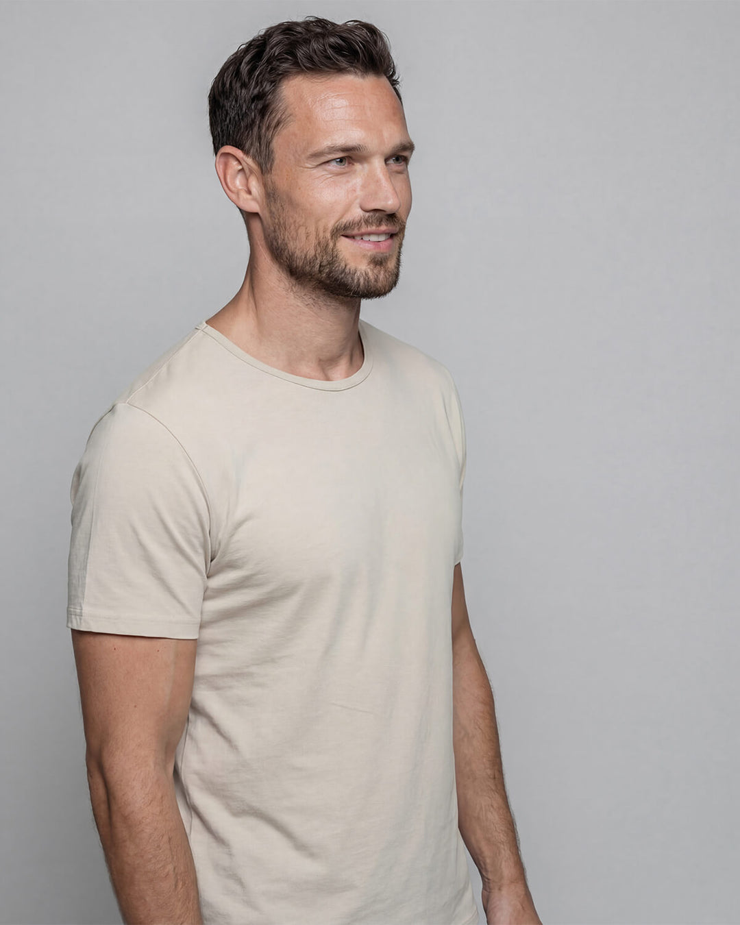 במבוק - בז׳ - קלאסי