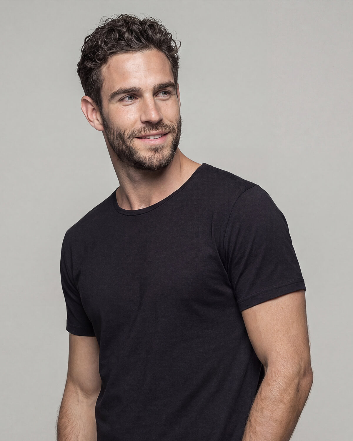 במבוק - שחור - קלאסי