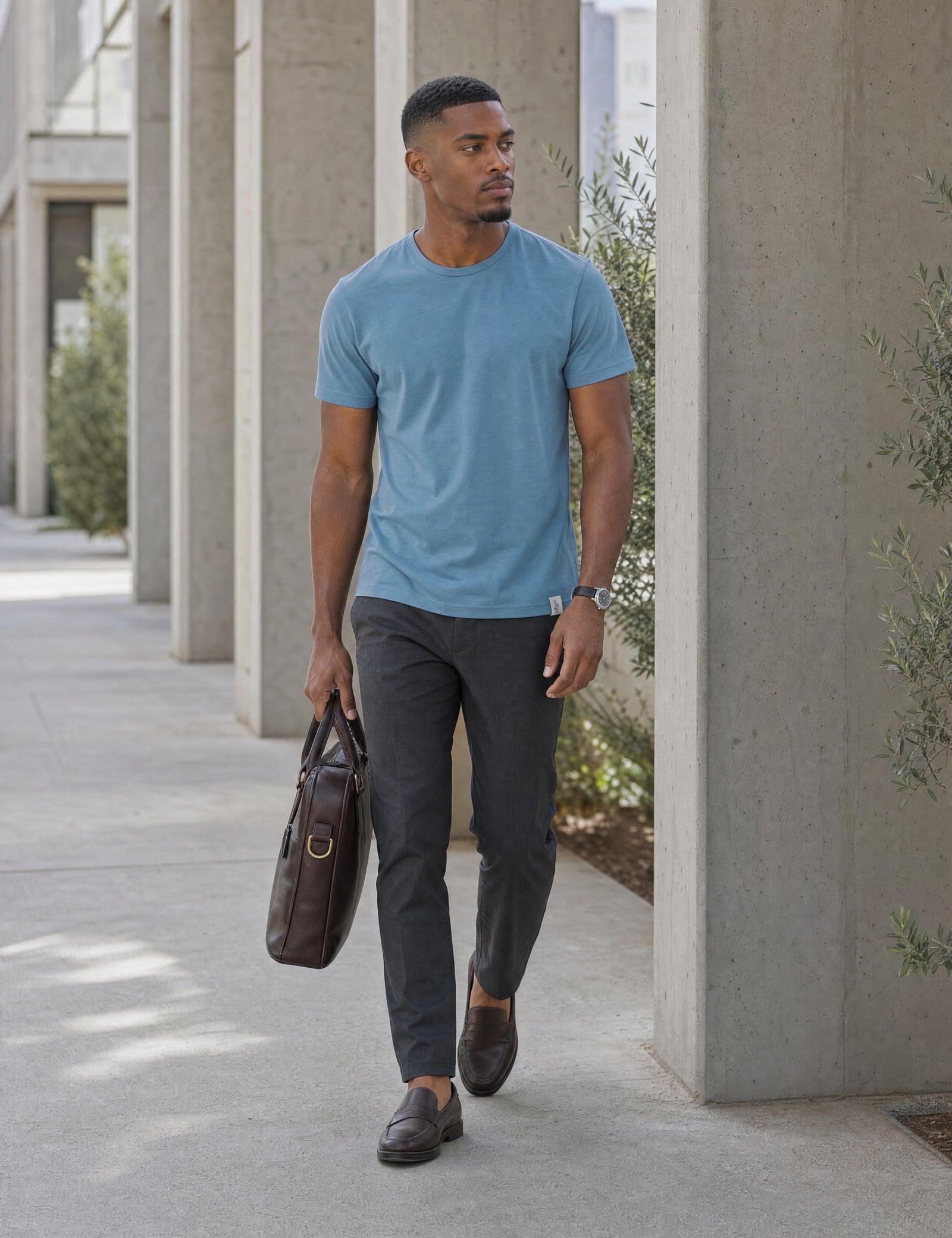 LUKACHARI light blue thick collar bamboo t-shirt on model full length