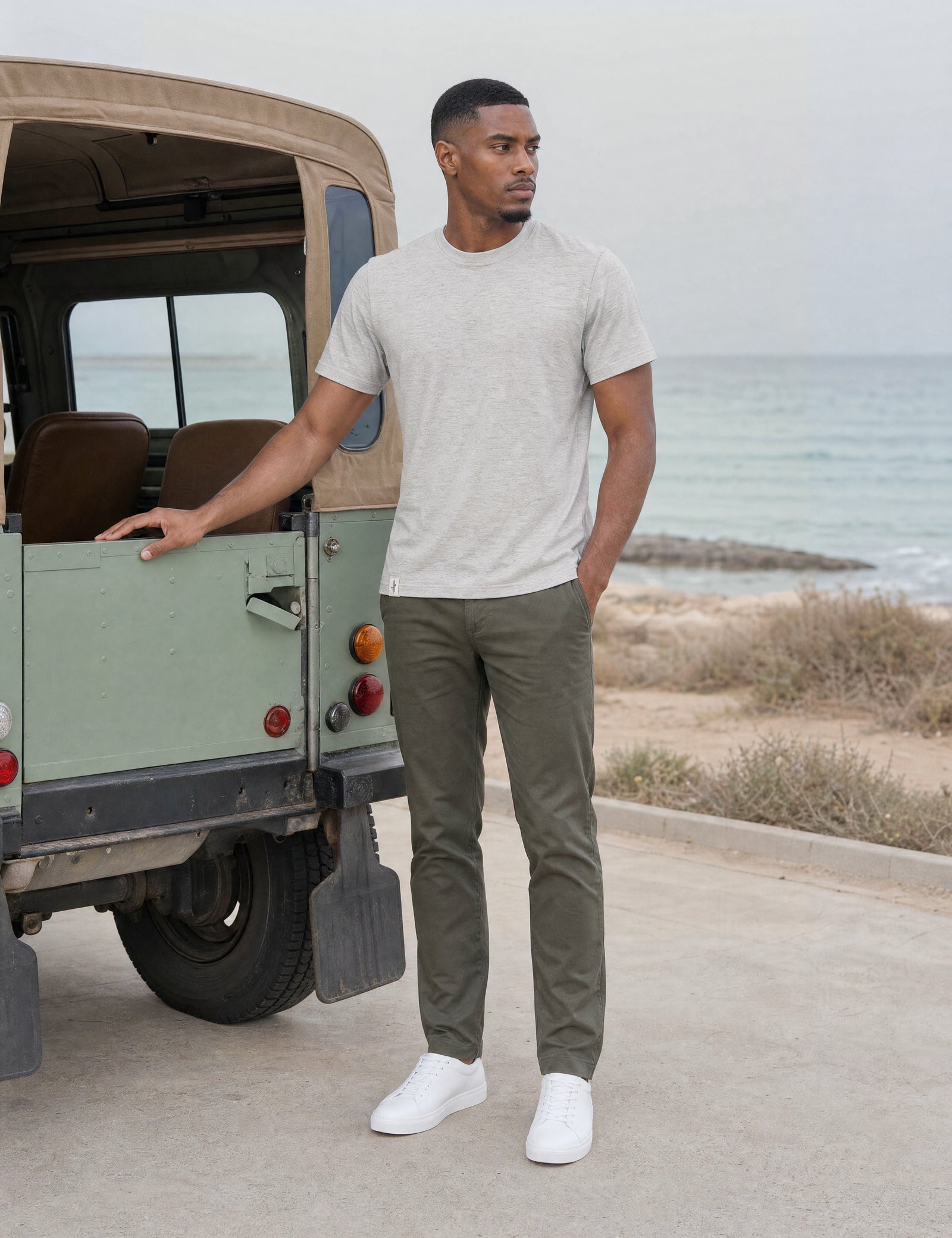 LUKACHARI light grey thick collar bamboo t-shirt on model full length
