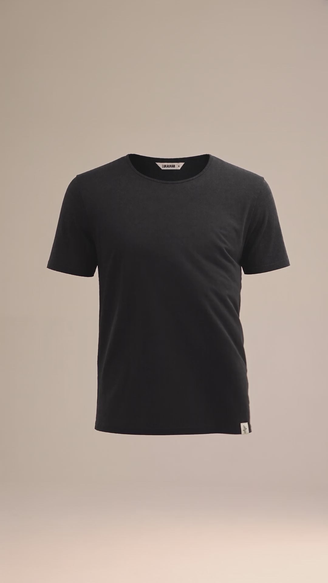 LUKACHARI thin collar black bamboo T-shirt product film