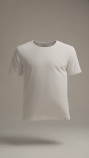 LUKACHARI product film, bamboo t-shirt in off-white